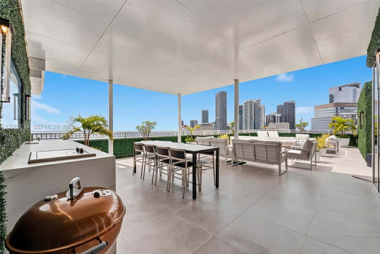 801 Brickell Key Blvd, Miami FL 33131