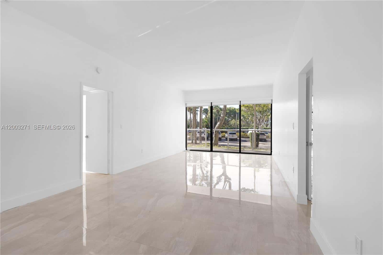 3731 N Country Club Dr # 124, Aventura FL 33180