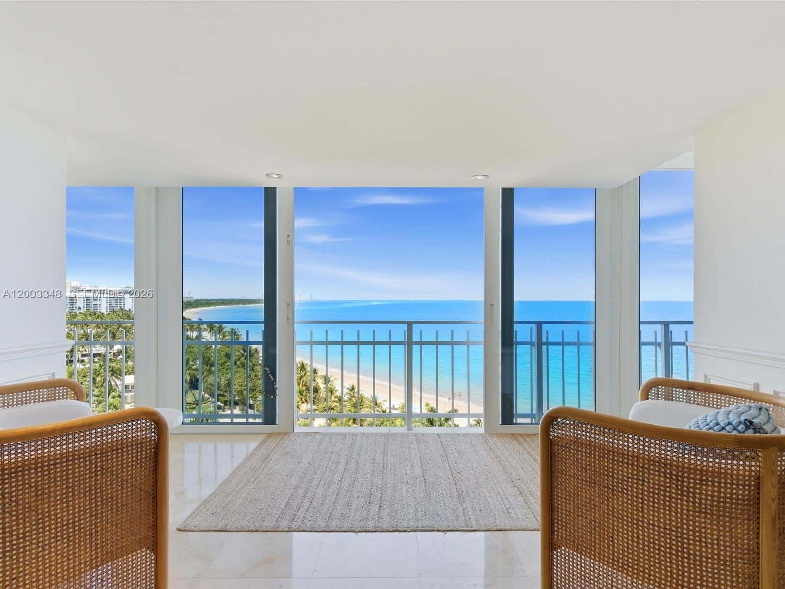600 Grapetree Dr, Key Biscayne FL 33149