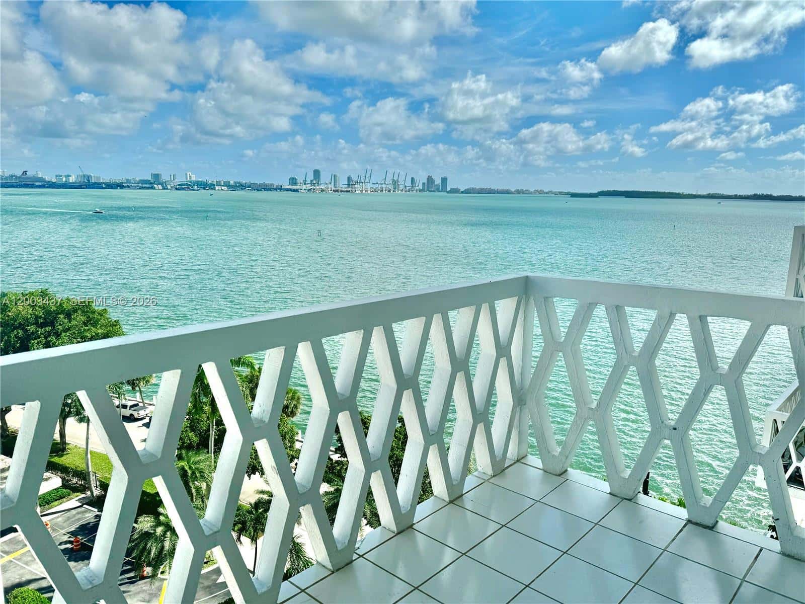 1430 Brickell Bay Dr # 1103, Miami FL 33131