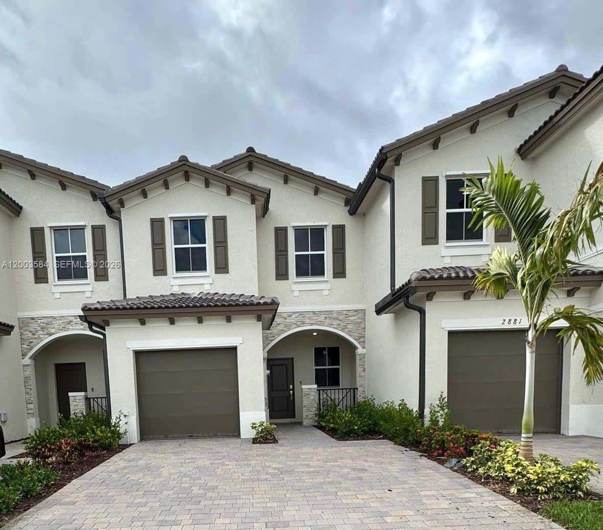 2877 SE 24 Avenue, Homestead FL 33035