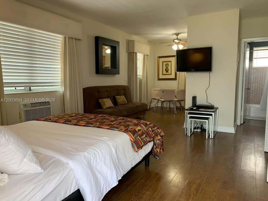 740 Michigan Ave # 10, Miami Beach FL 33139
