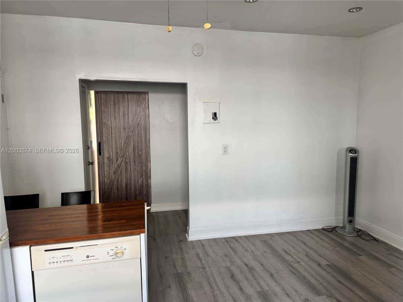 637 12th St # 6, Miami Beach FL 33139