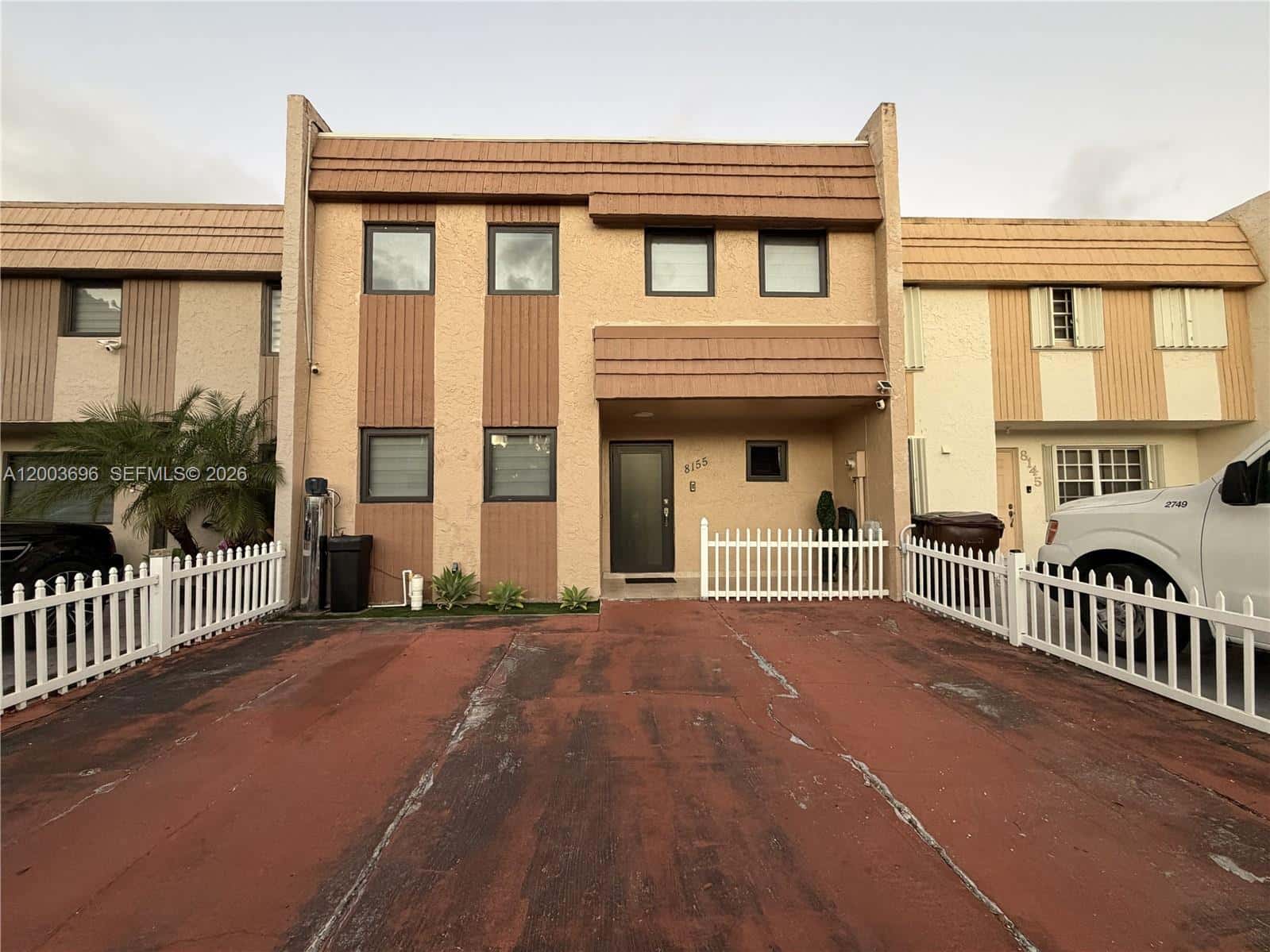 8155 W 9th Ct, Hialeah FL 33014