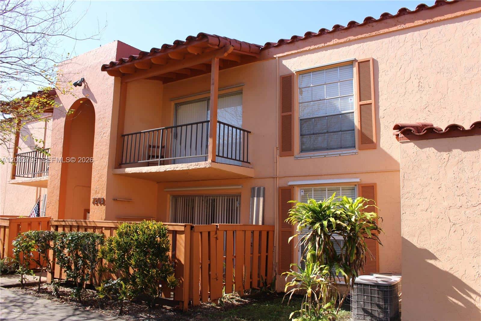 7208 Fairway Dr # I8, Miami Lakes FL 33014