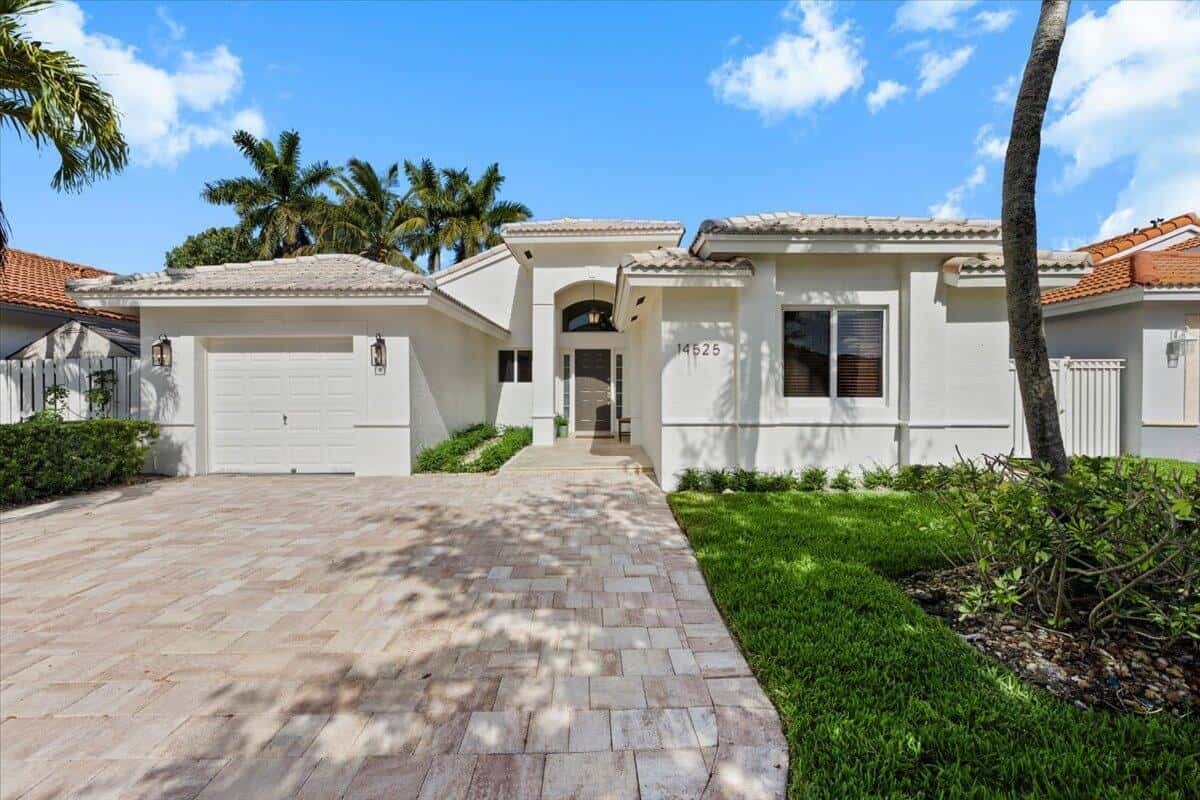 14525 NW 88th Avenue, Miami Lakes FL 33018
