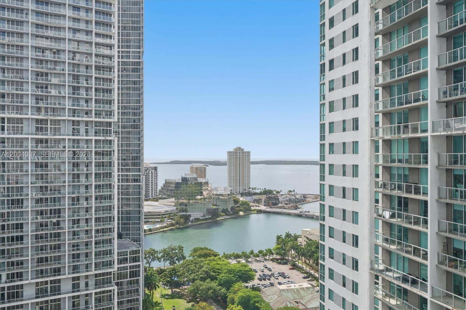 77 SE 5th Street # 2614, Miami FL 33131
