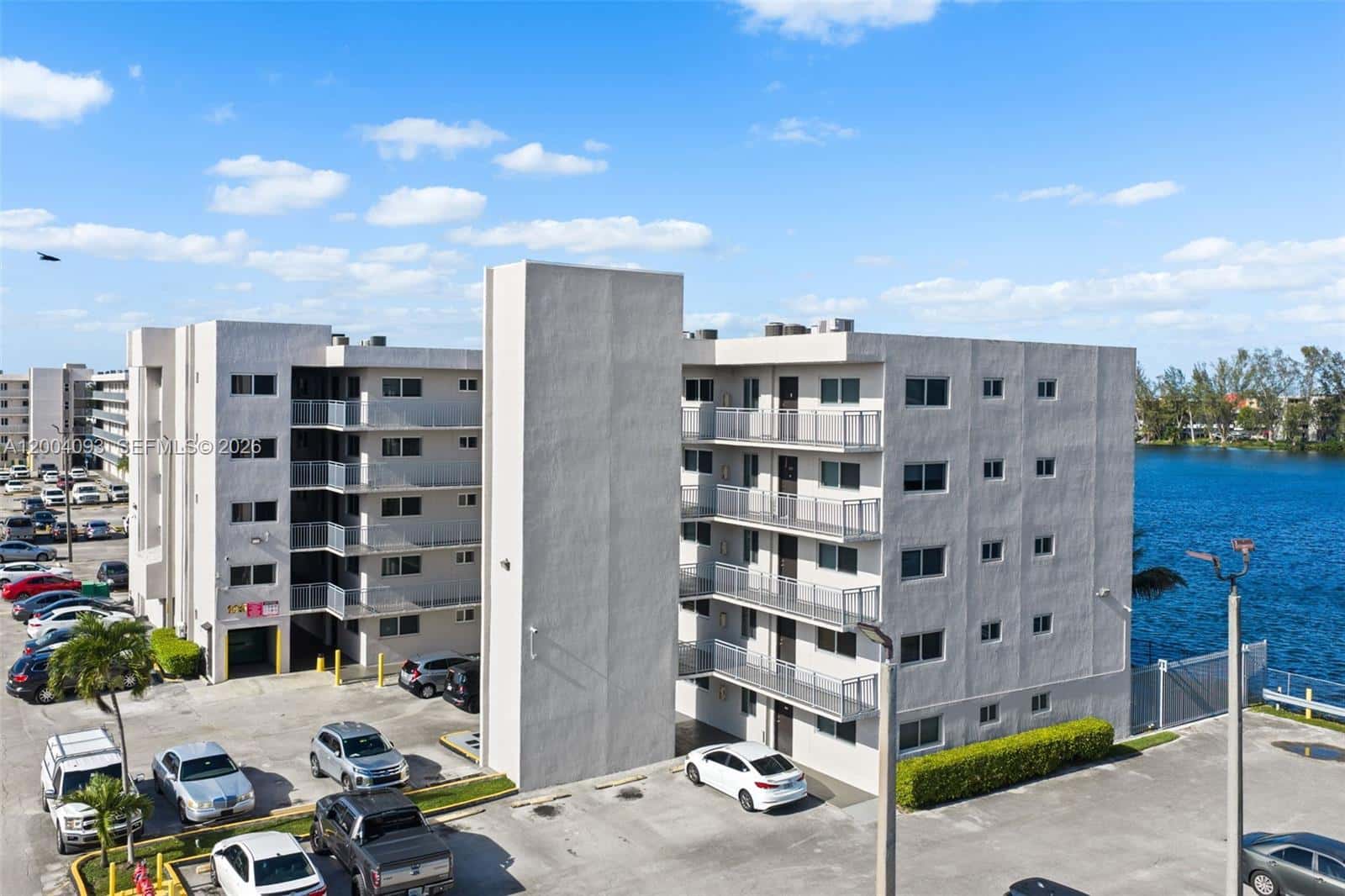 9915 W Okeechobee Rd # 403, Hialeah Gardens FL 33016