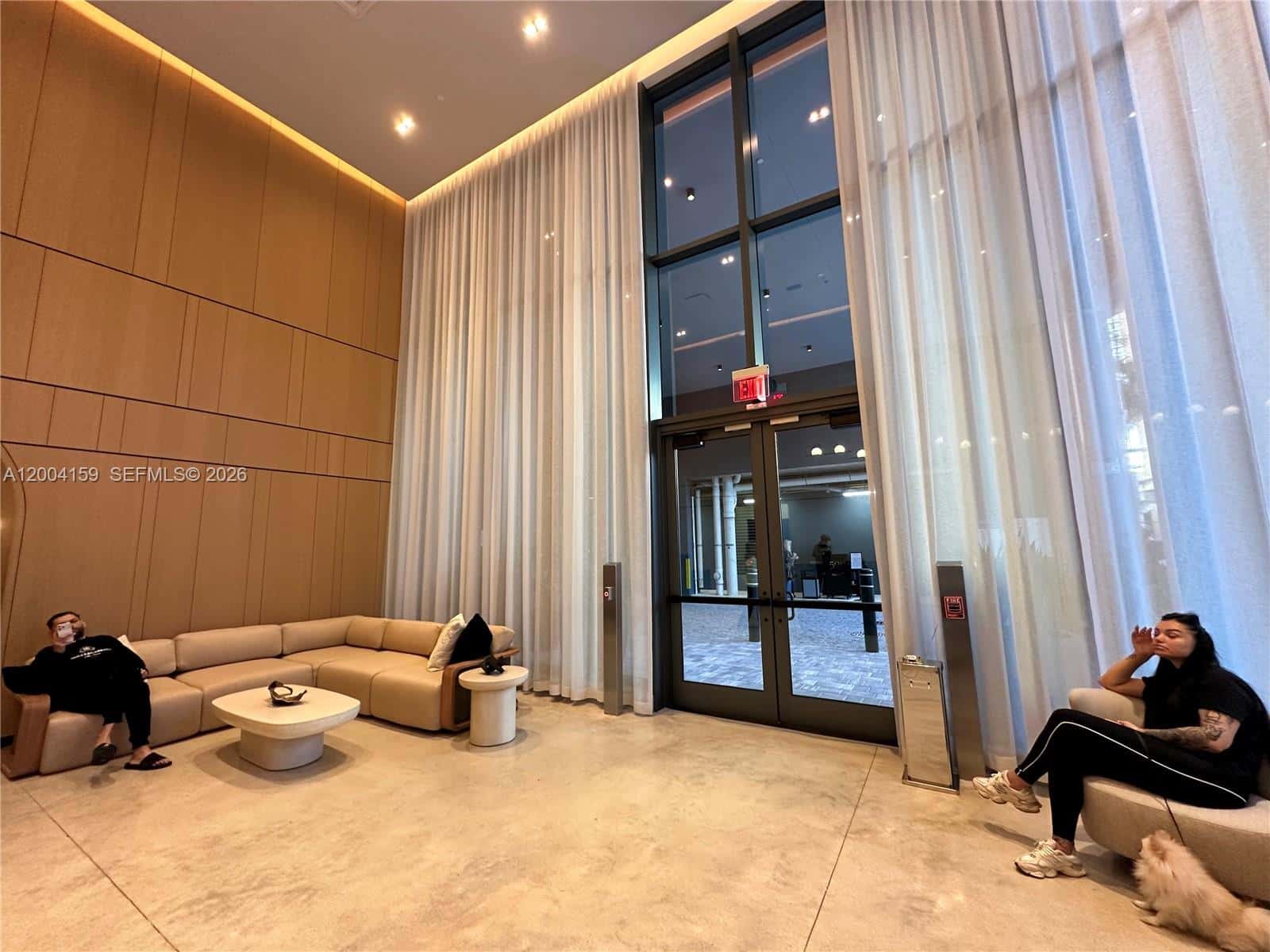 121 NE 5 # 2712, Miami FL 33132