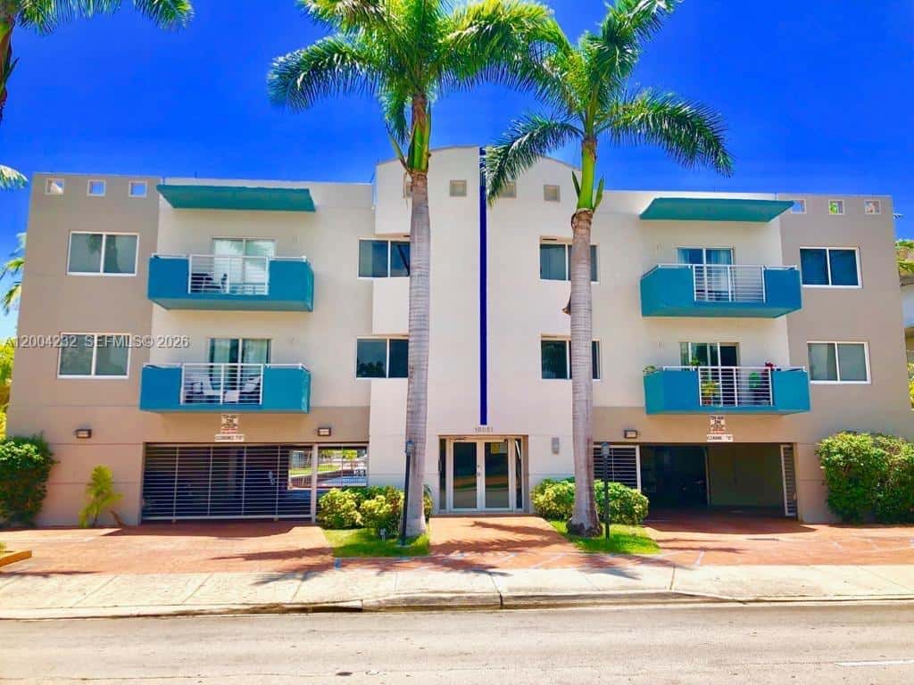 16851 NE 35TH AVE # 27, North Miami Beach FL 33160