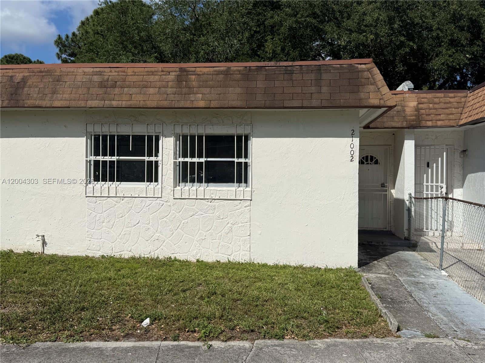 21002 NW 39th Ave, Miami Gardens FL 33055
