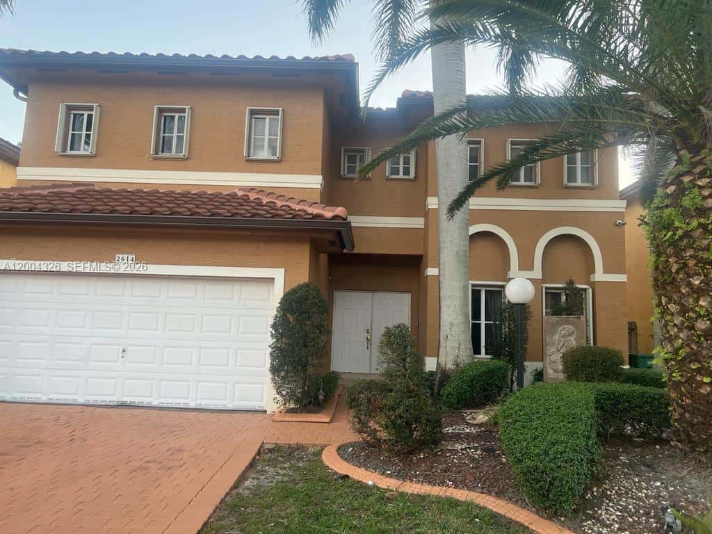 2614 NE 41st Rd, Homestead FL 33033