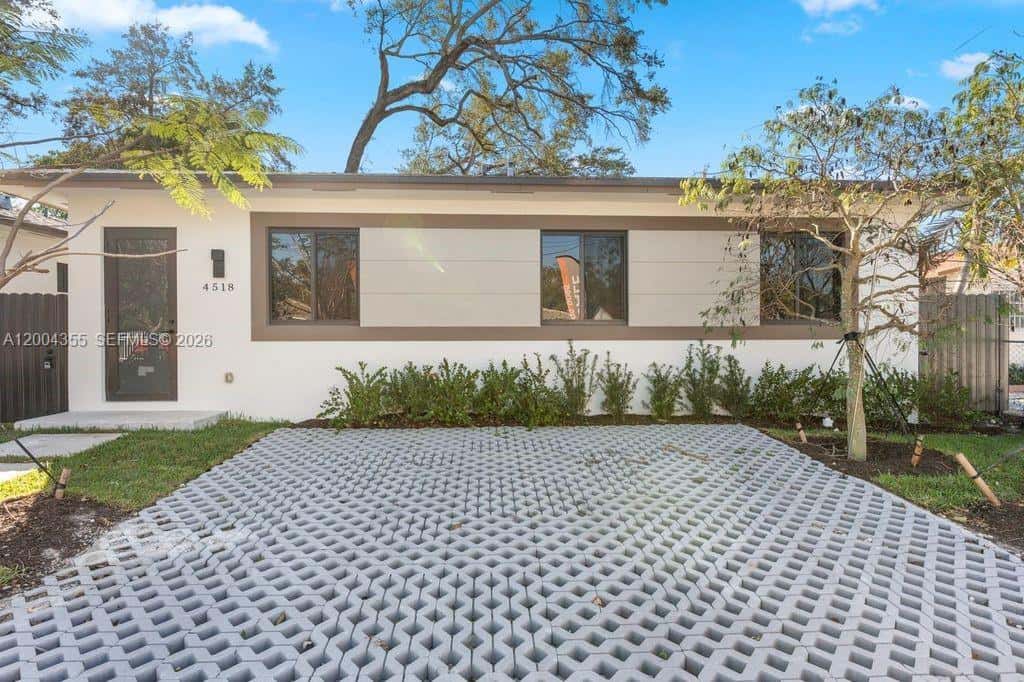 4518 NW 4 ST, Miami FL 33126