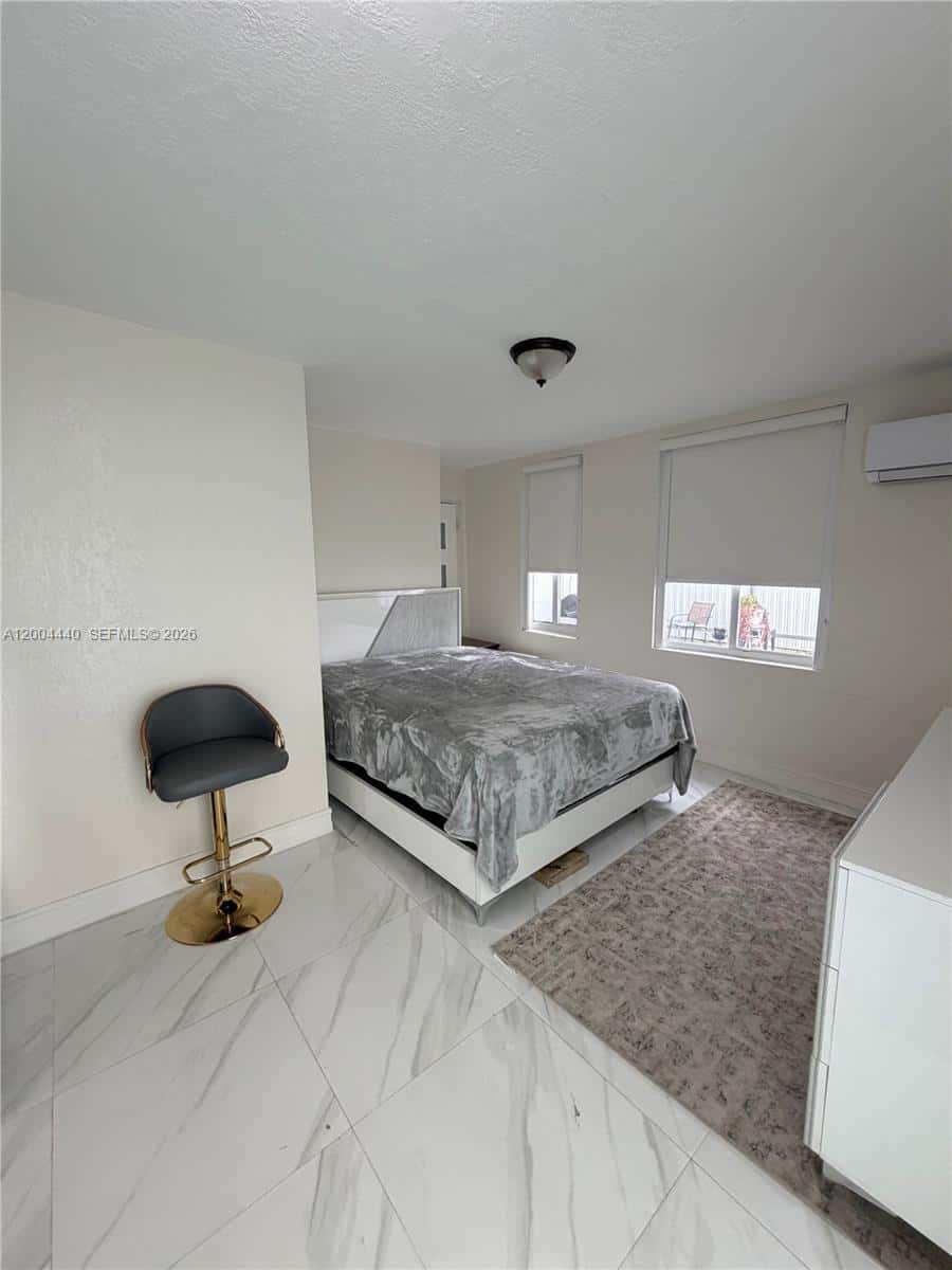 5801 NW 113th Ter # 4, Hialeah FL 33012