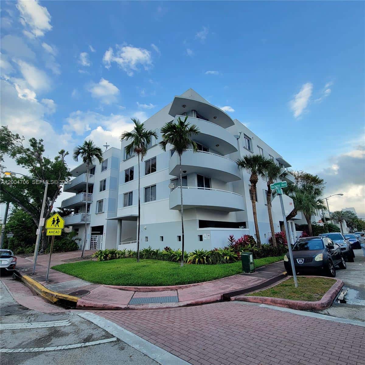 7601 Dickens Ave # 402, Miami Beach FL 33141