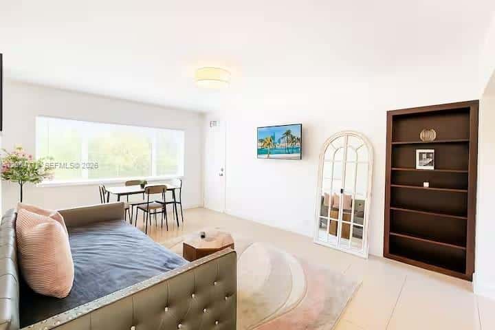 1045 94th St # 2, Bay Harbor Islands FL 33154