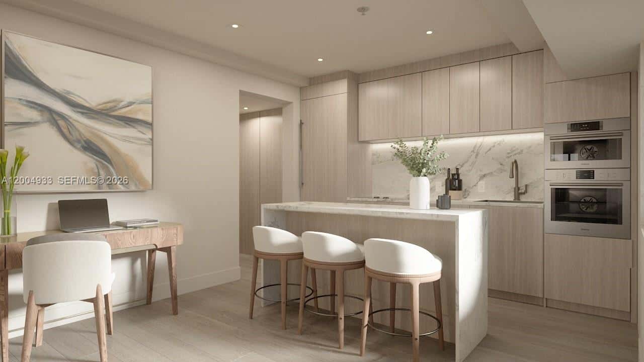 260 Collins Ave # 105, Miami Beach FL 33139