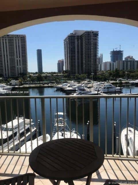 19901 E Country Club Dr # 2604, Aventura FL 33180