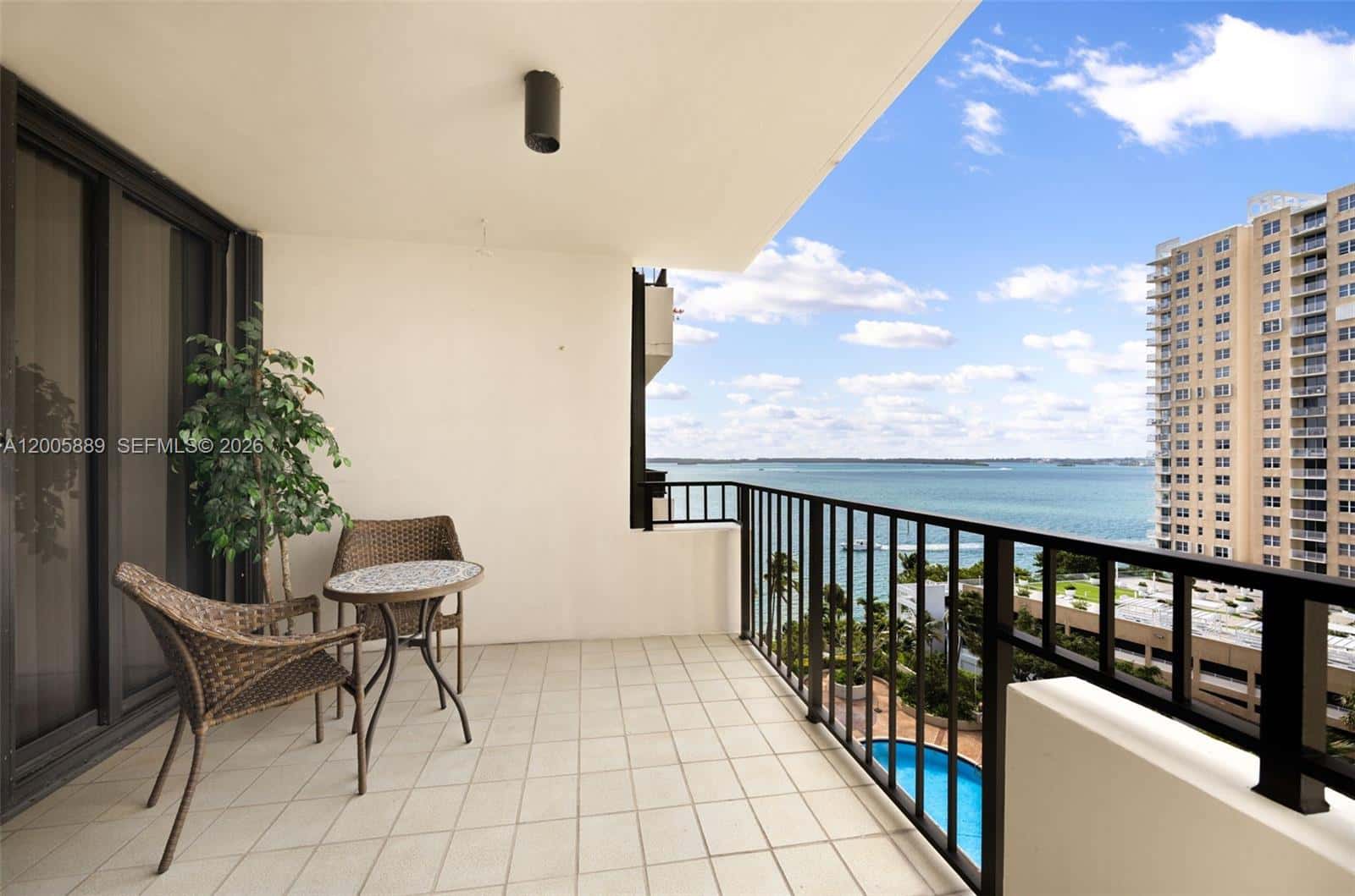520 Brickell Key Dr # A1001, Miami FL 33131