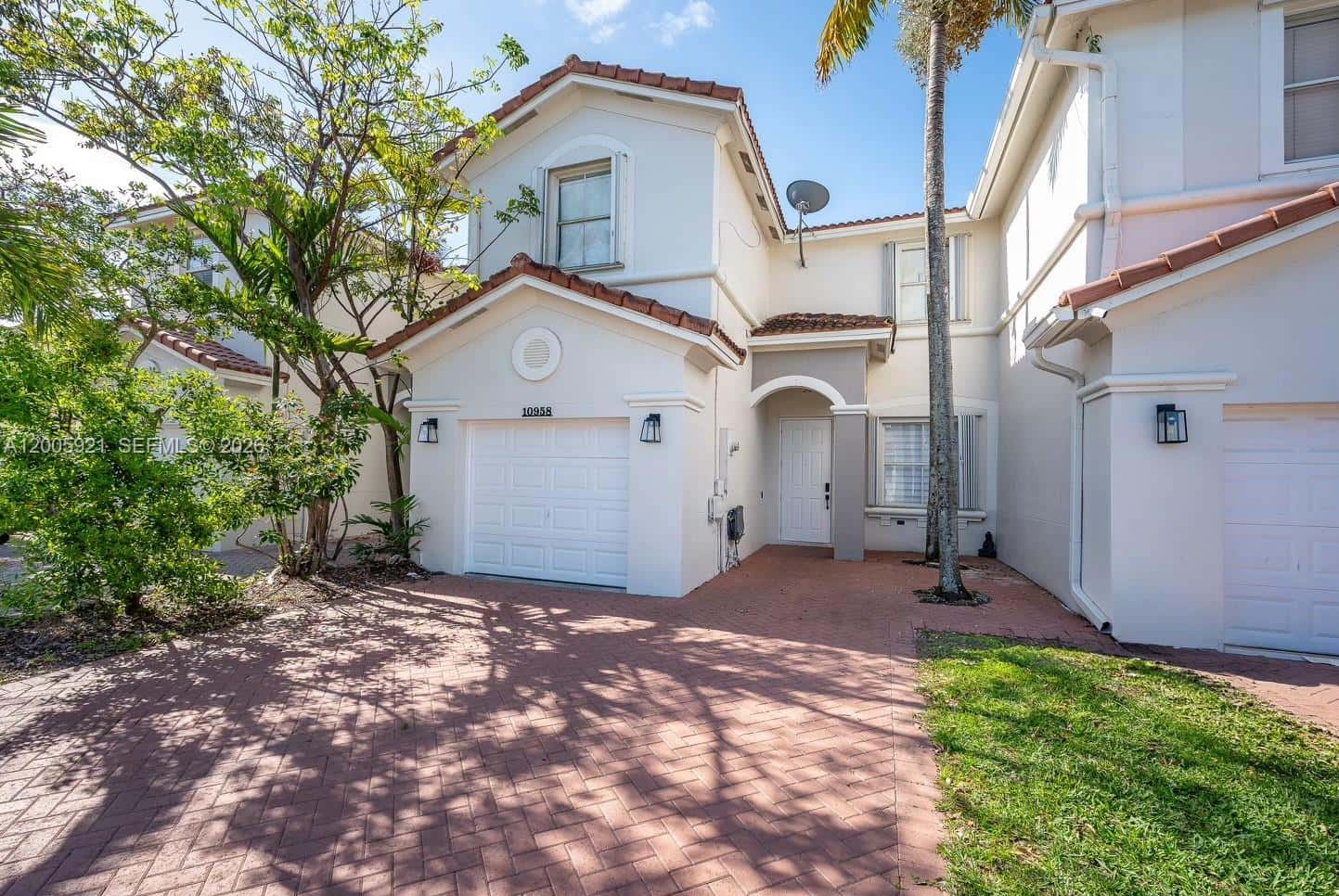 10958 SW 247th Ter, Homestead FL 33032