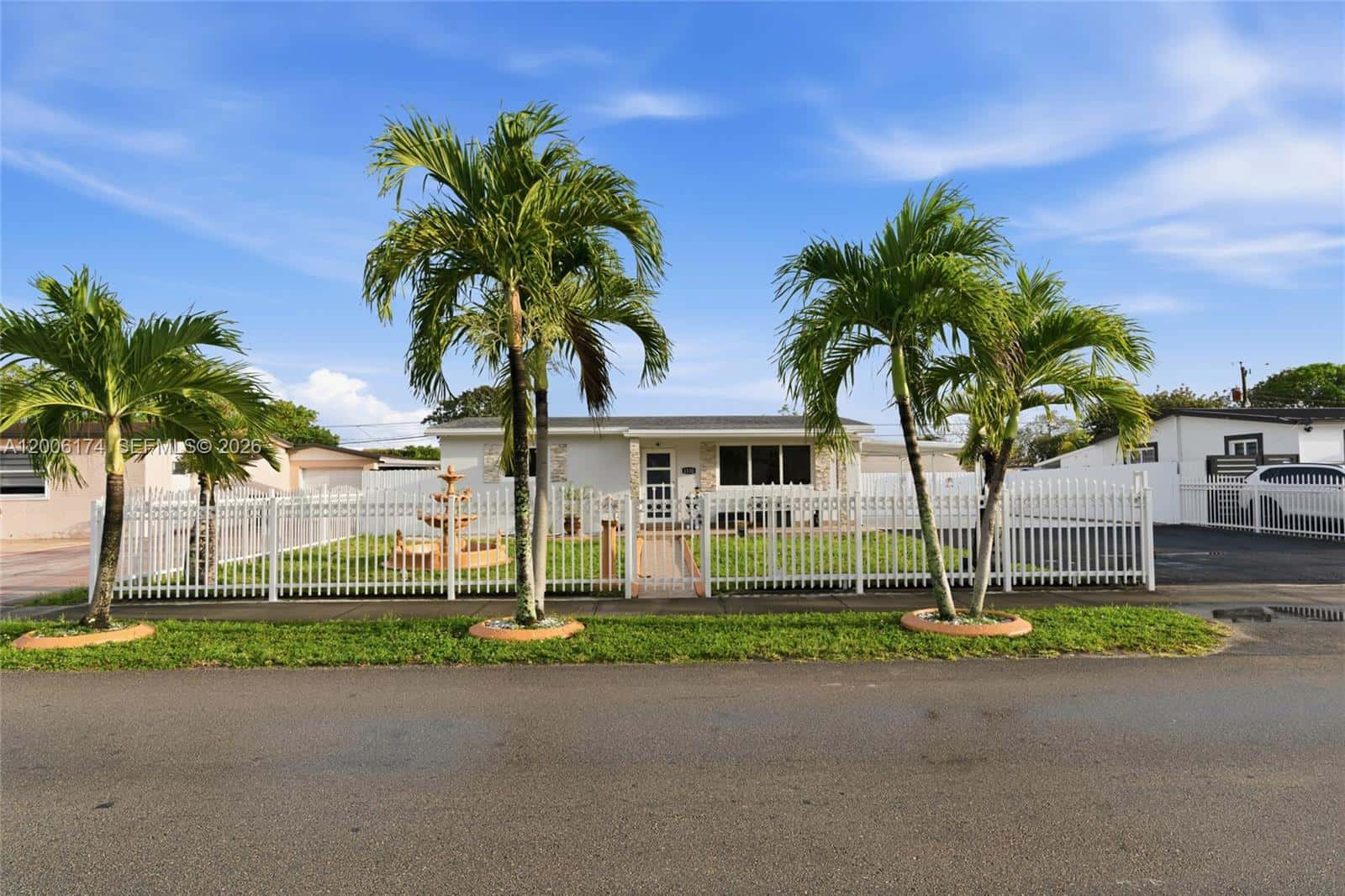 1132 W 71st St, Hialeah FL 33014