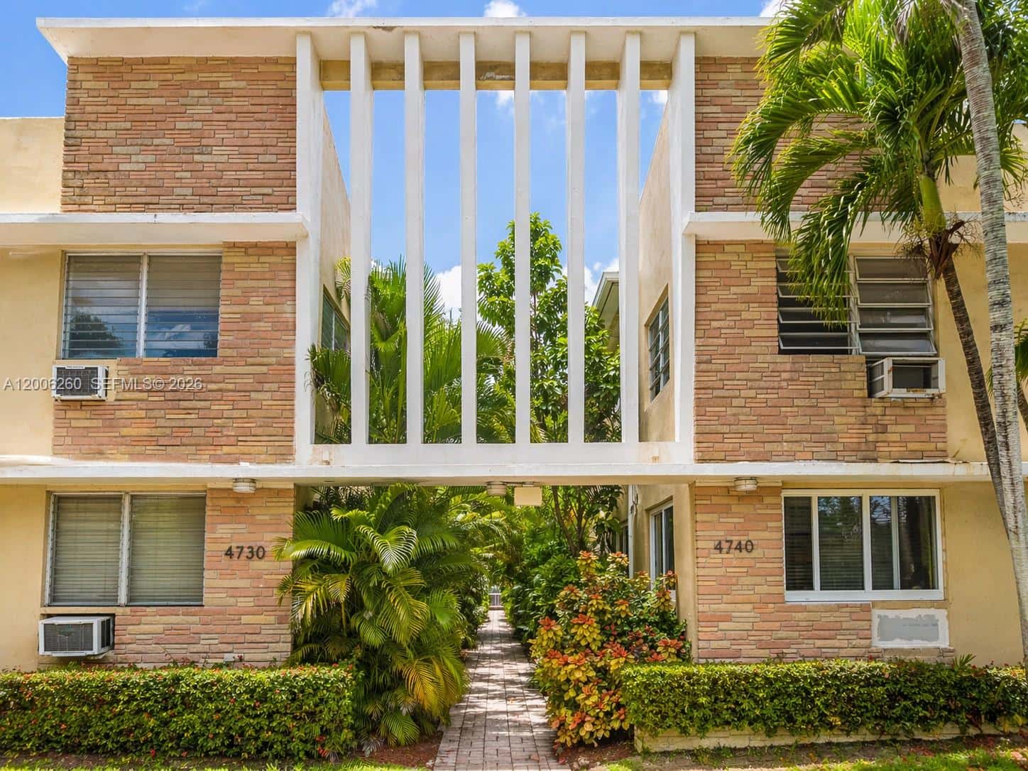 4740 Pine Tree Dr # 20, Miami Beach FL 33140