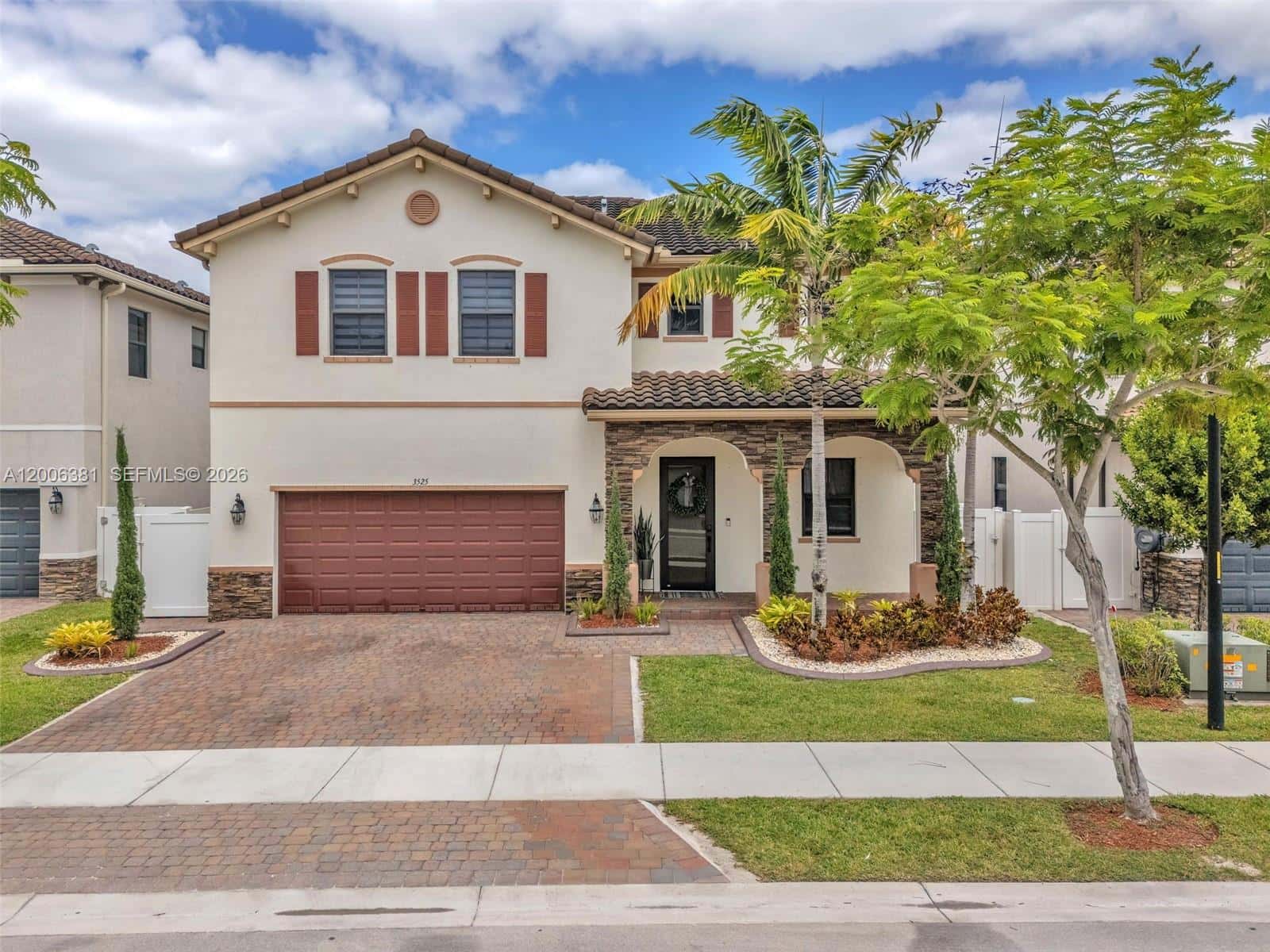 3525 W 94th St, Hialeah FL 33018
