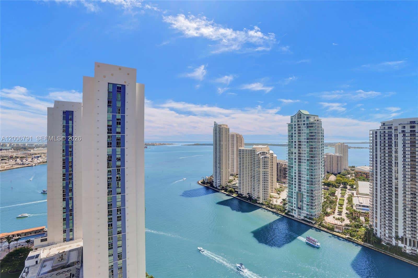 300 S Biscayne Blvd # 3216, Miami FL 33131