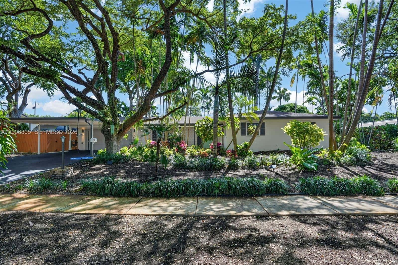 15821 SW 86th Ave, Palmetto Bay FL 33157
