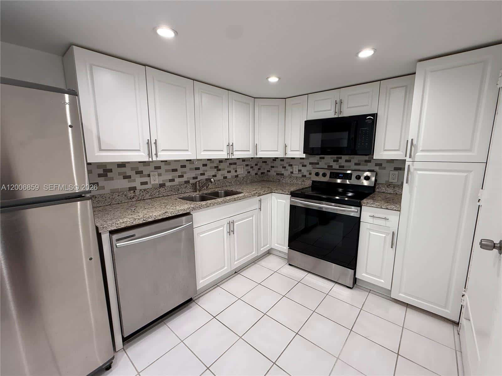 400 Kings Point Dr # 608, Sunny Isles Beach FL 33160