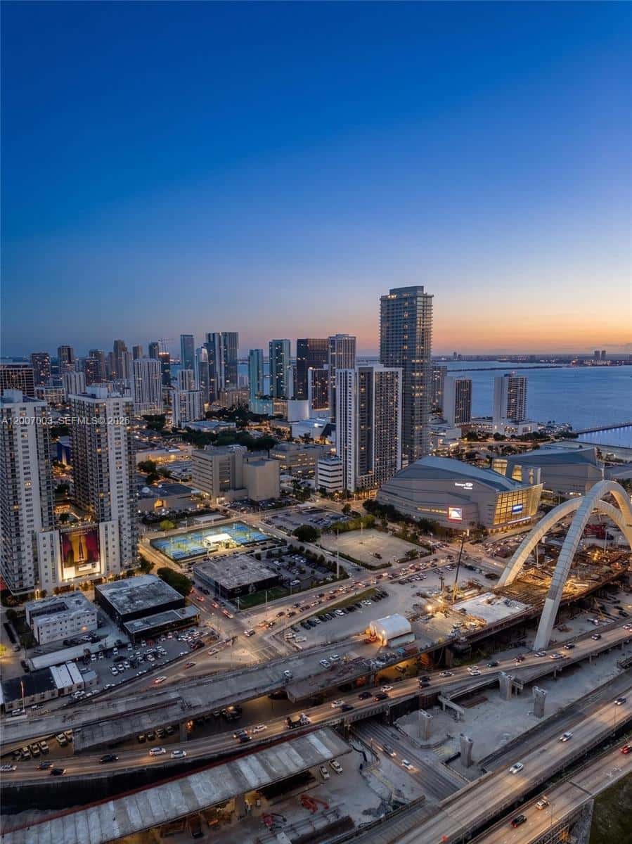 20 NE 11th St # 4202, Miami FL 33132