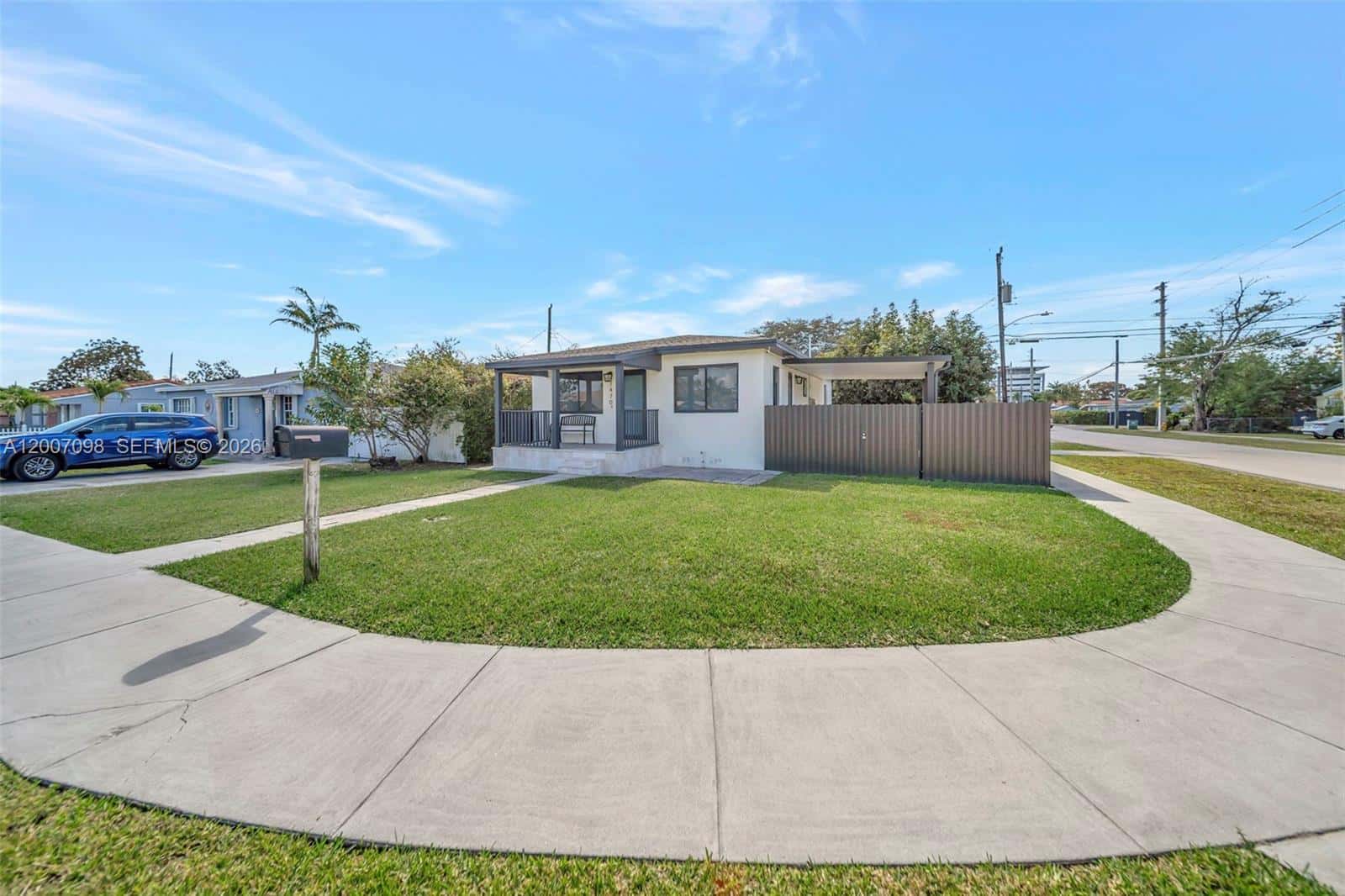 7470 SW 37th St, Miami FL 33155
