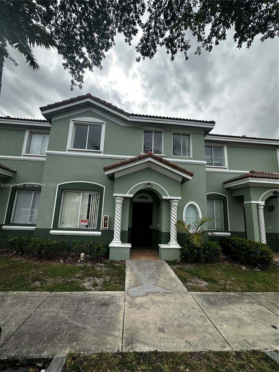 2812 SE 16th Ave # 121, Homestead FL 33035