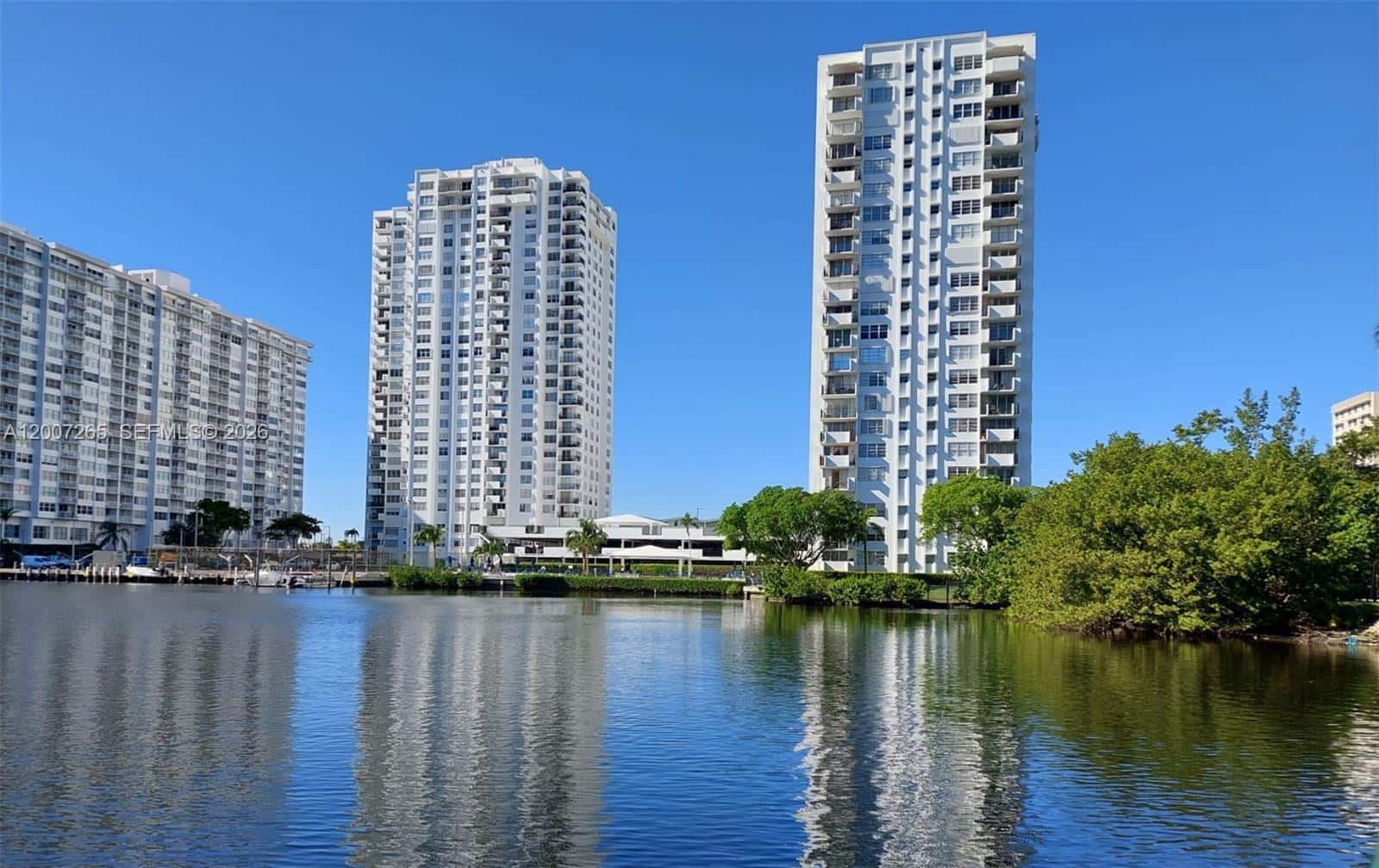 2750 NE 183rd St # 1405, Aventura FL 33160