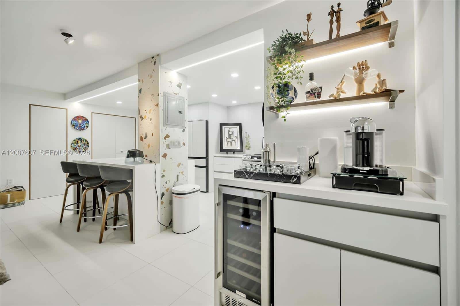 6801 Indian Creek Dr # 304, Miami Beach FL 33141