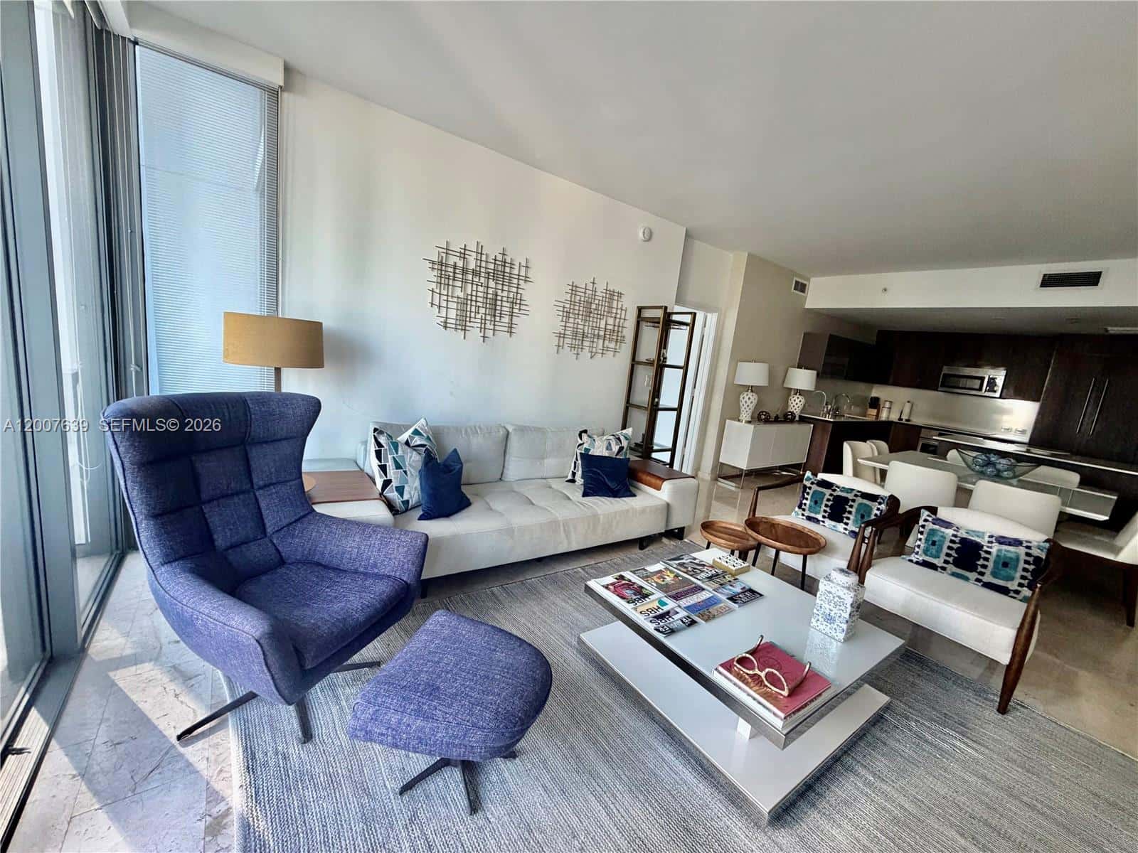 88 SW 7th St # 1109, Miami FL 33130