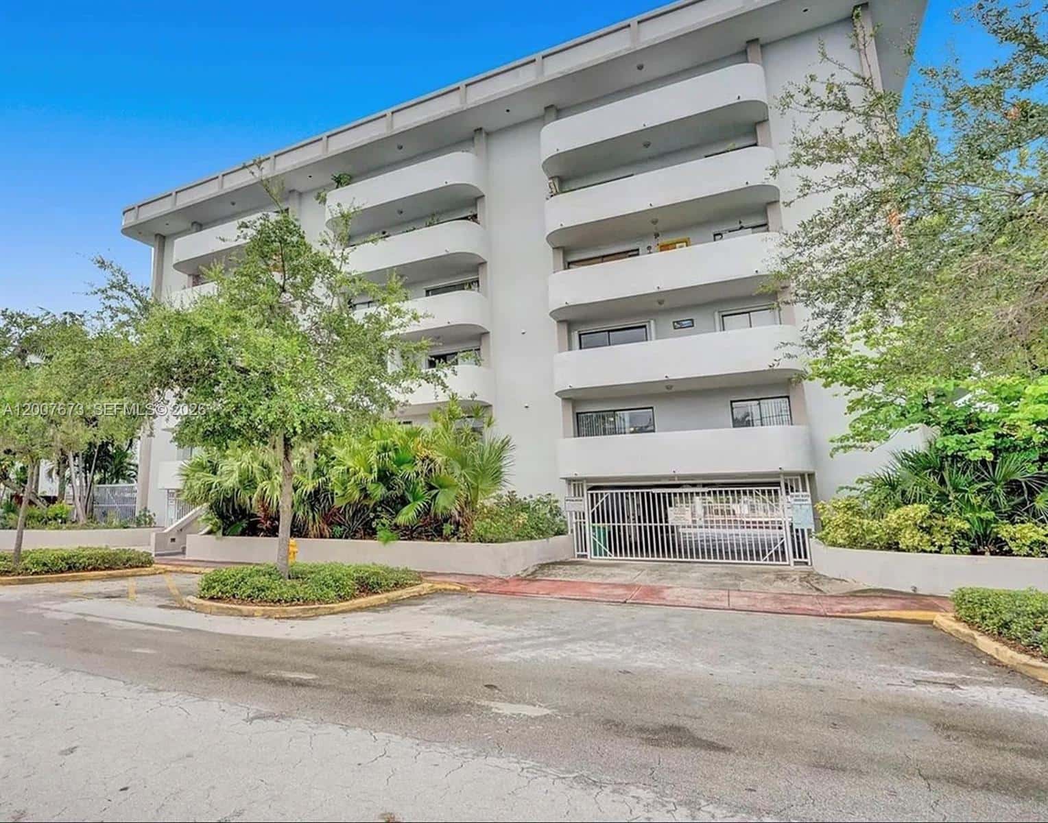 110 S Shore Dr # 5B, Miami Beach FL 33141