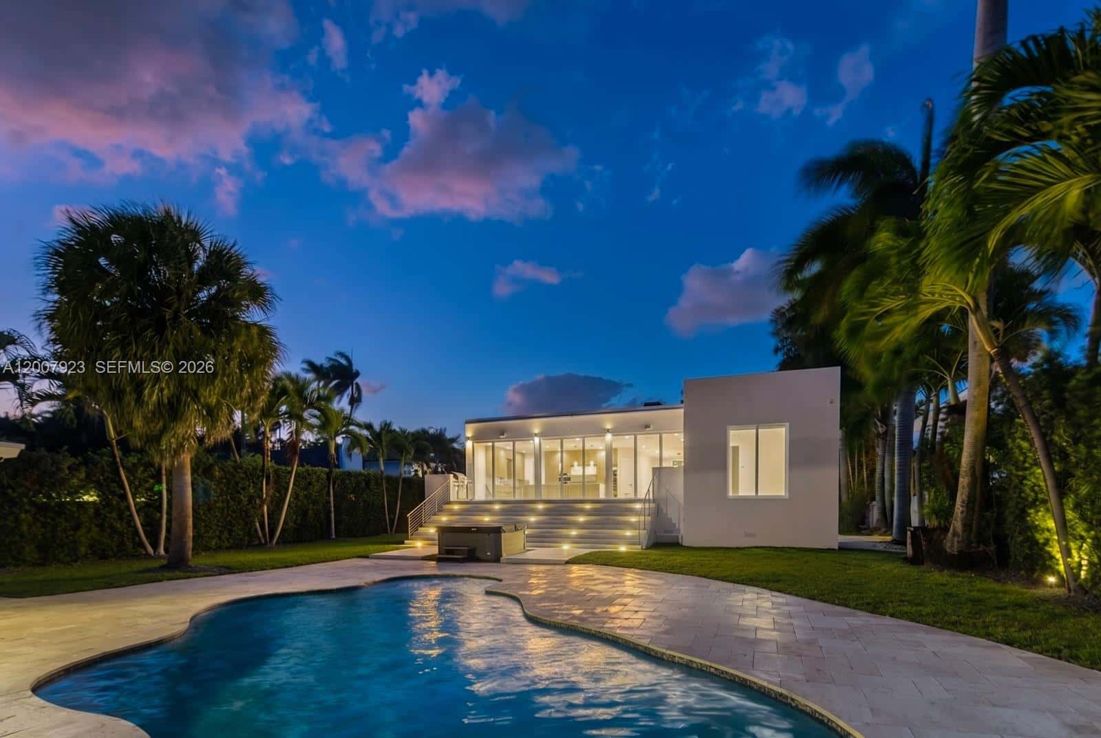 1090 NE 84th St, Miami FL 33138