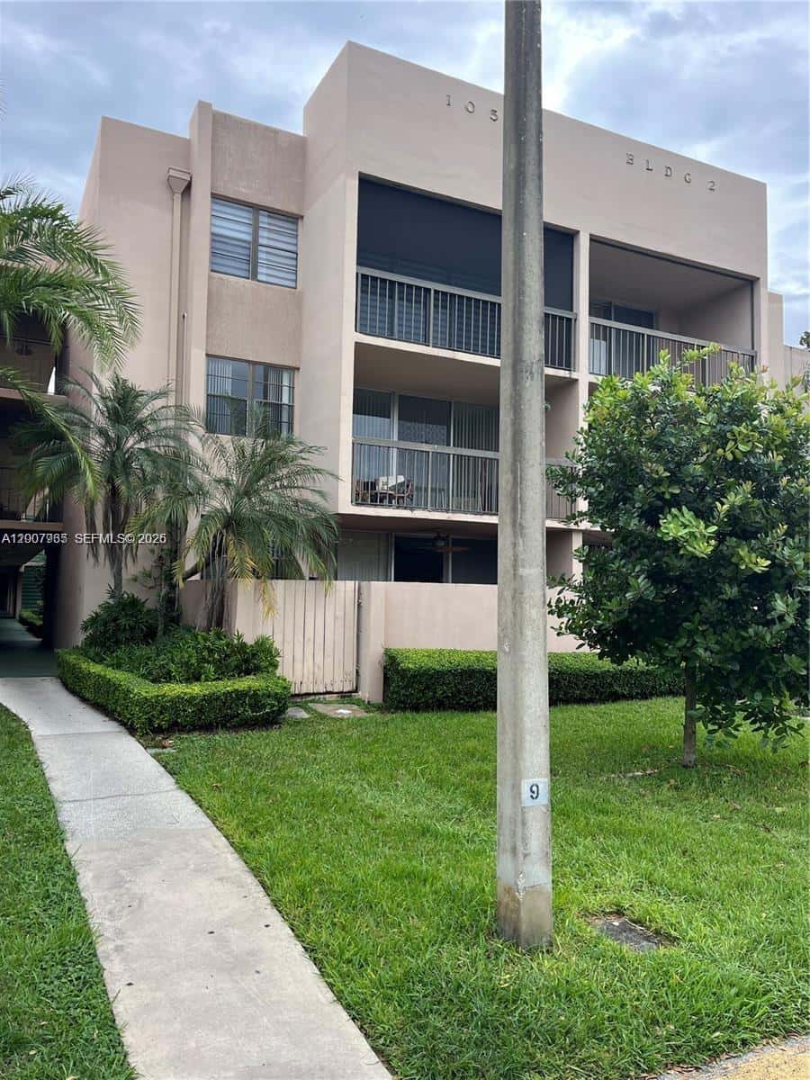 10525 SW 112th Ave # 114, Miami FL 33176