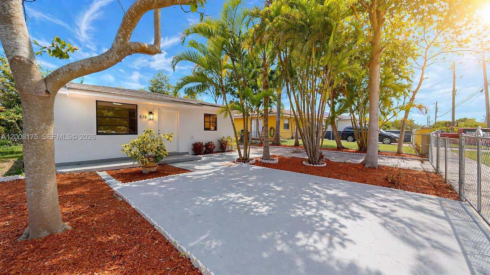 578 SW 2nd St, Florida City FL 33034