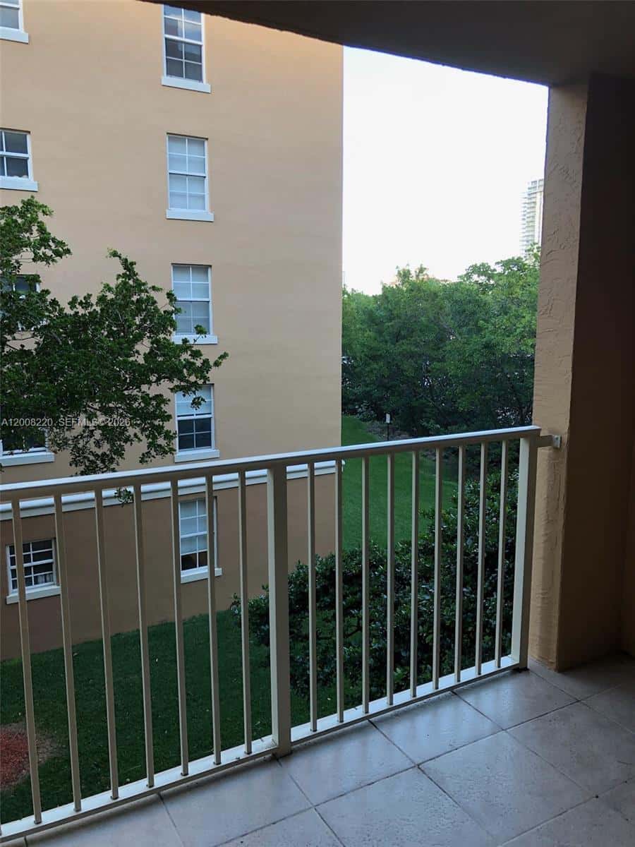 19555 E Country Club Dr # 8403, Aventura FL 33180
