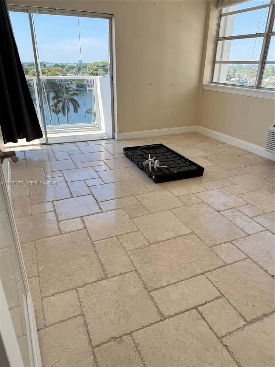 5313 Collins Ave # 801, Miami Beach FL 33140