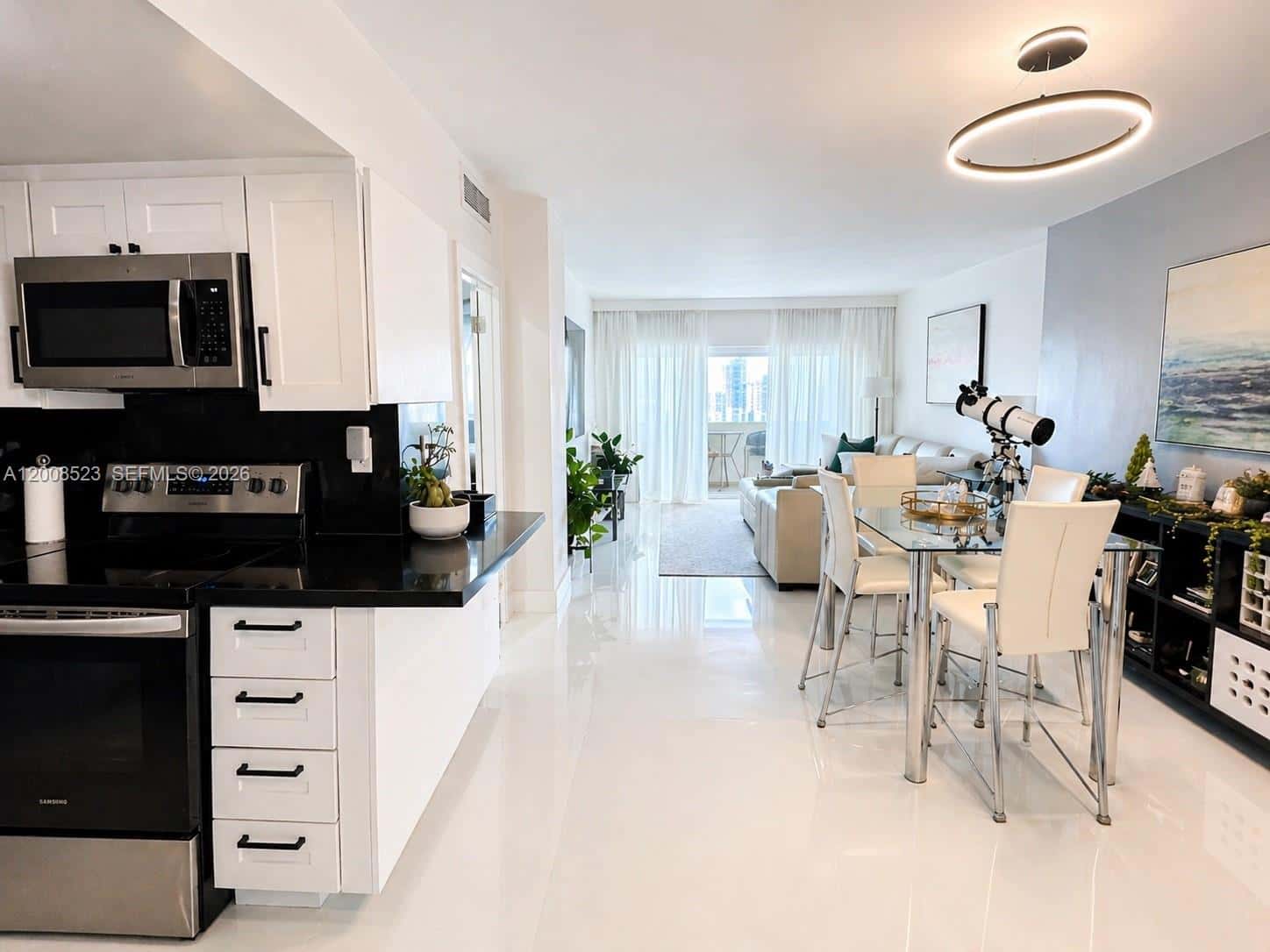300 Bayview Dr, Sunny Isles Beach FL 33160