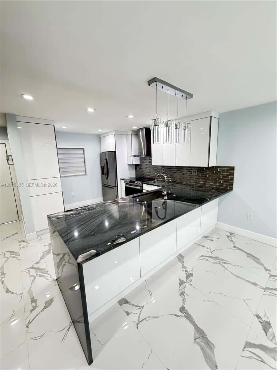 1100 W 35th St # 4, Hialeah FL 33012