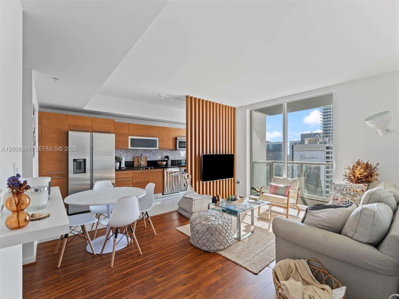 244 Biscayne Blvd # 3105, Miami FL 33132