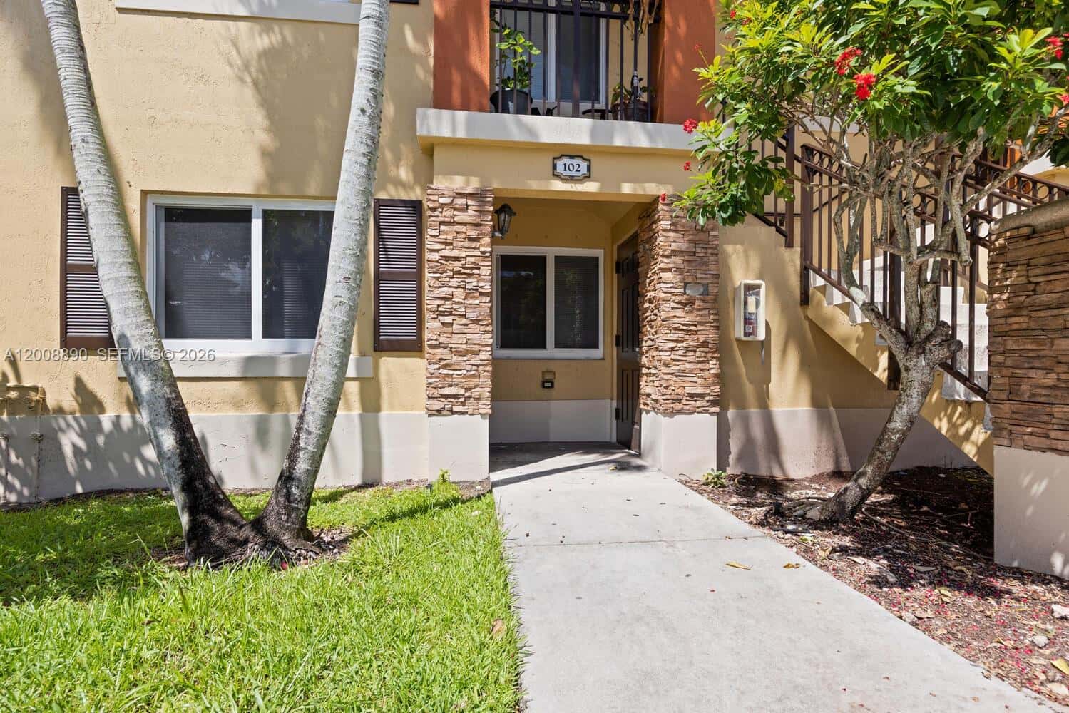 970 NE 33rd Ter # 102, Homestead FL 33033