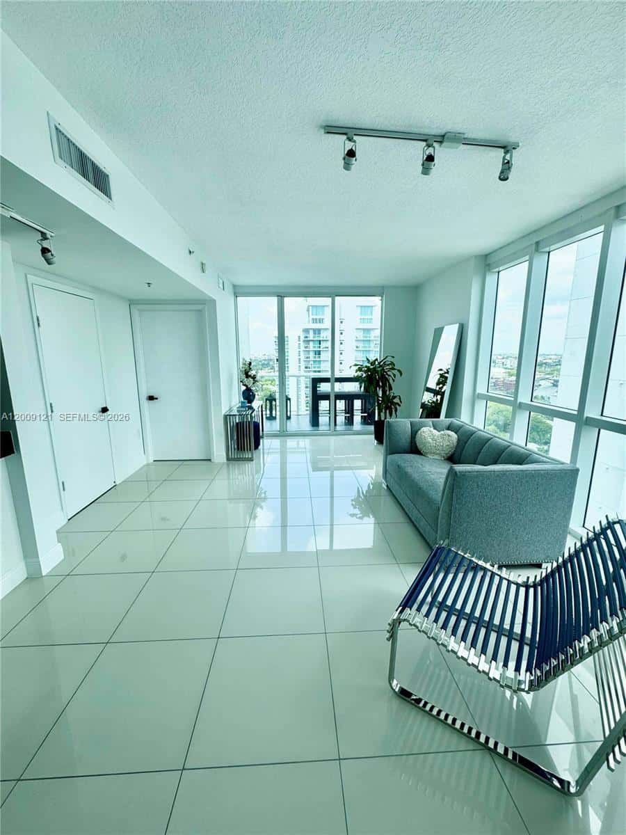 1871 NW S River Dr # 2005, Miami FL 33125