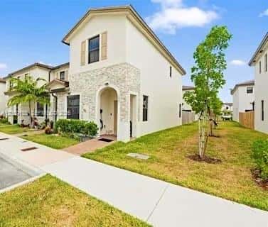 12901 SW 232nd Ln, Homestead FL 33032