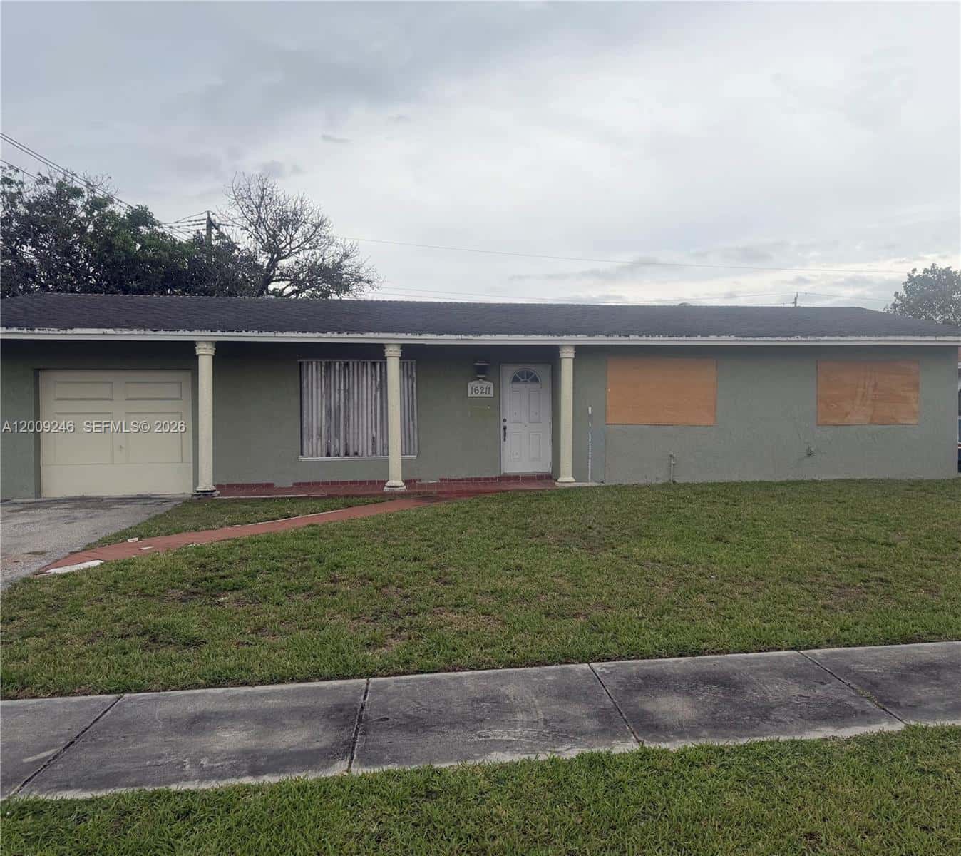 16211 SW 102nd Ct, Miami FL 33157