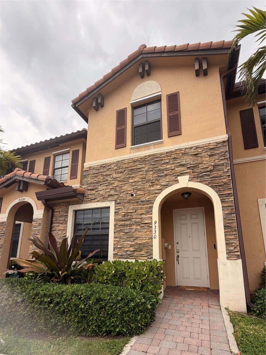 9330 W 33rd Ave, Hialeah FL 33018